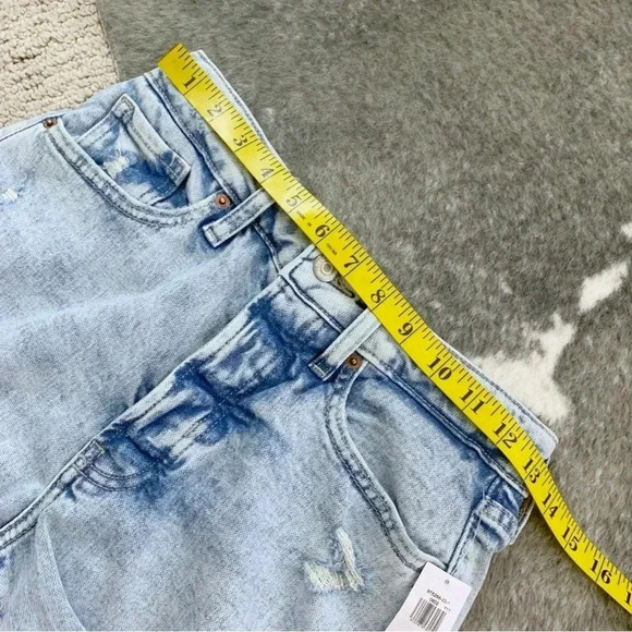 NWT High-Rise Curvy OG Straight Ankle Jeans - Picture 12 of 14